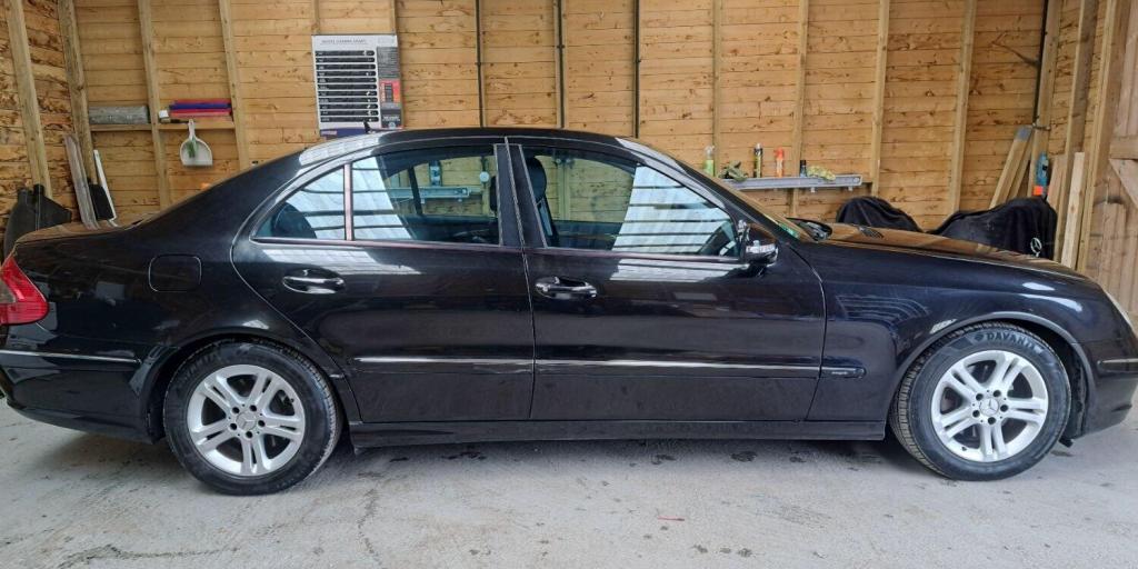 MERCEDES-BENZ E CLASS