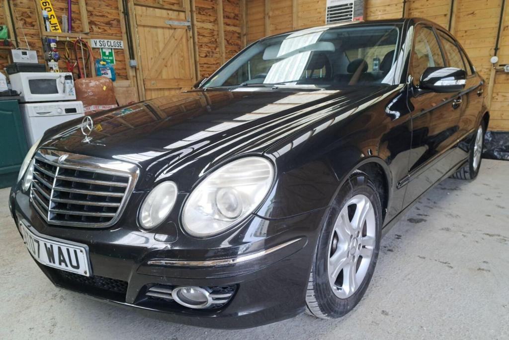 MERCEDES-BENZ E CLASS