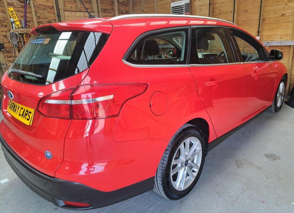 View FORD FOCUS 1.5 TDCi Zetec