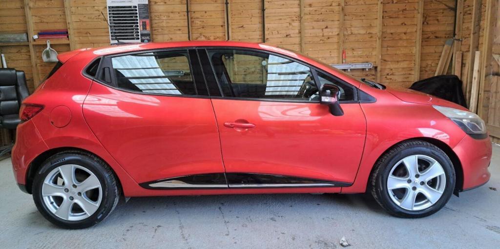 View RENAULT CLIO 0.9 Dynamique MediaNav TCe 90 Stop & Start