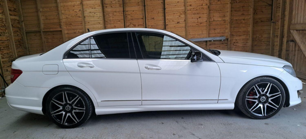 View MERCEDES-BENZ C CLASS 1.6 C180 BlueEfficiency AMG Sport Plus