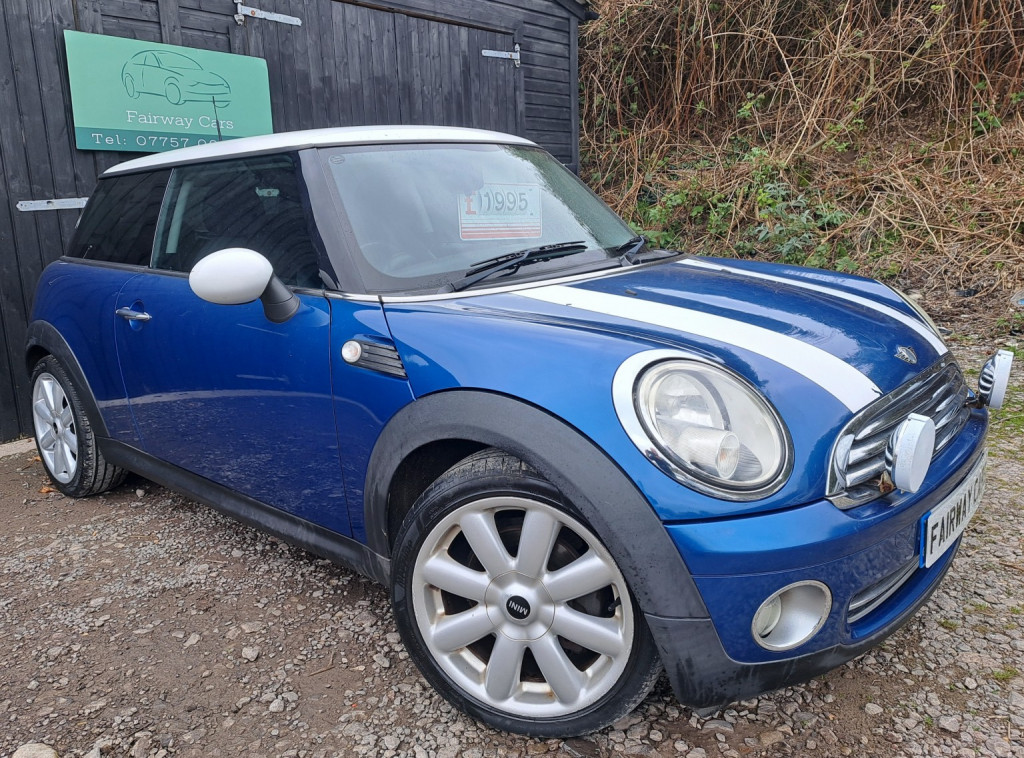 View MINI HATCH 1.6 Cooper Hatch