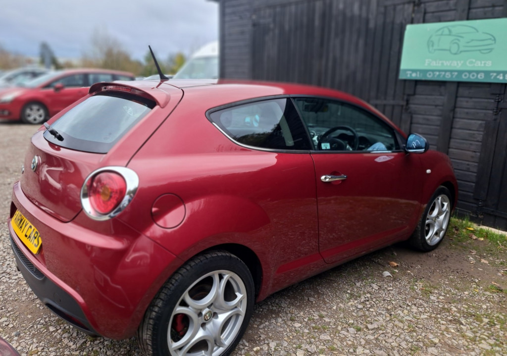 View ALFA ROMEO MITO 0.9 Mito 0.9 Twinair 85 Bhp Distinctive