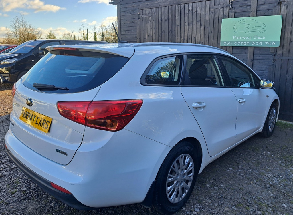 View KIA CEED 1.6 CRDi 1