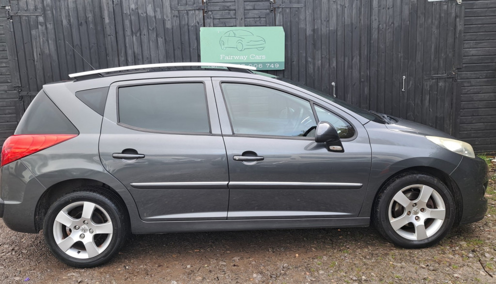 View PEUGEOT 207 1.6 VTi Sport