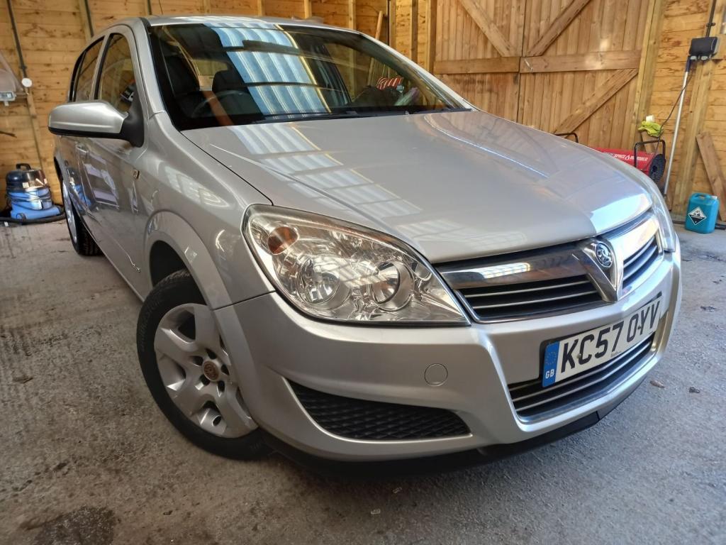 View VAUXHALL ASTRA CLUB 16V TWINPORT