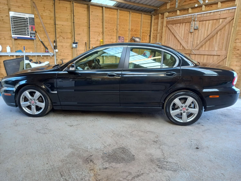 JAGUAR X-TYPE