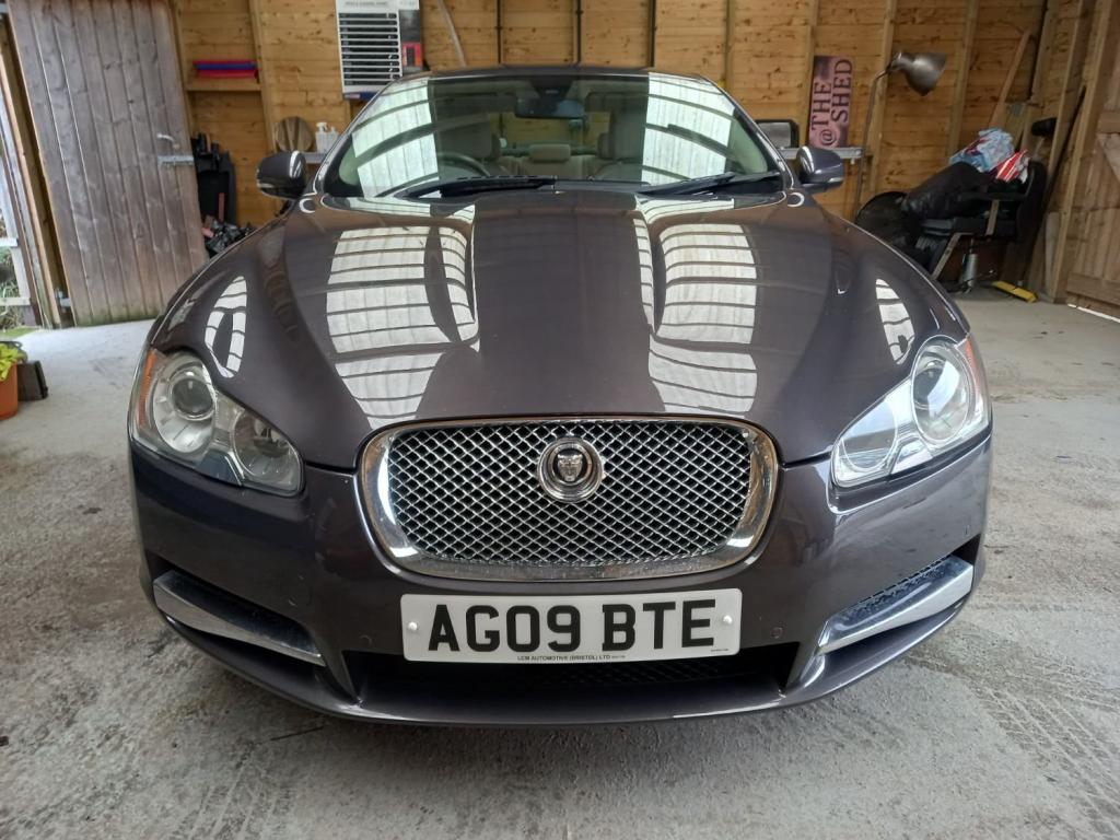 JAGUAR XF