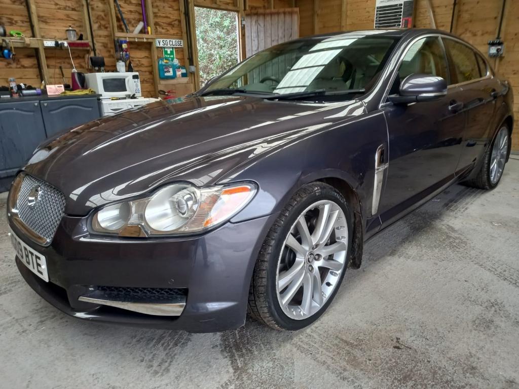 JAGUAR XF