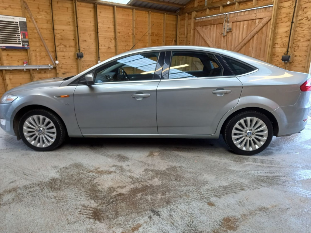 FORD MONDEO