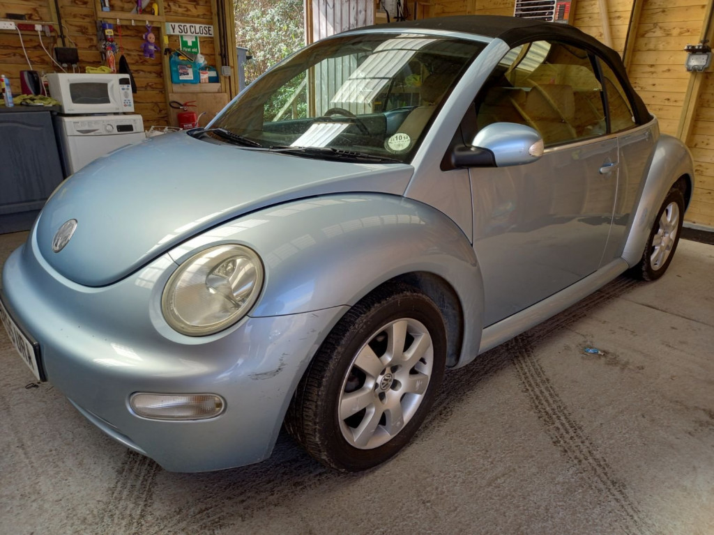VOLKSWAGEN BEETLE