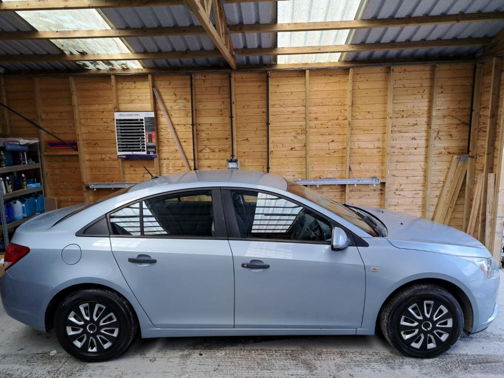 View CHEVROLET CRUZE S