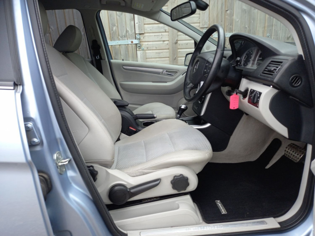 MERCEDES-BENZ B CLASS