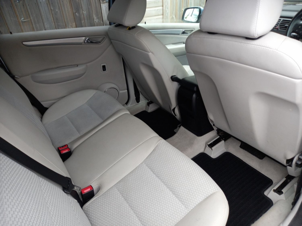 MERCEDES-BENZ B CLASS