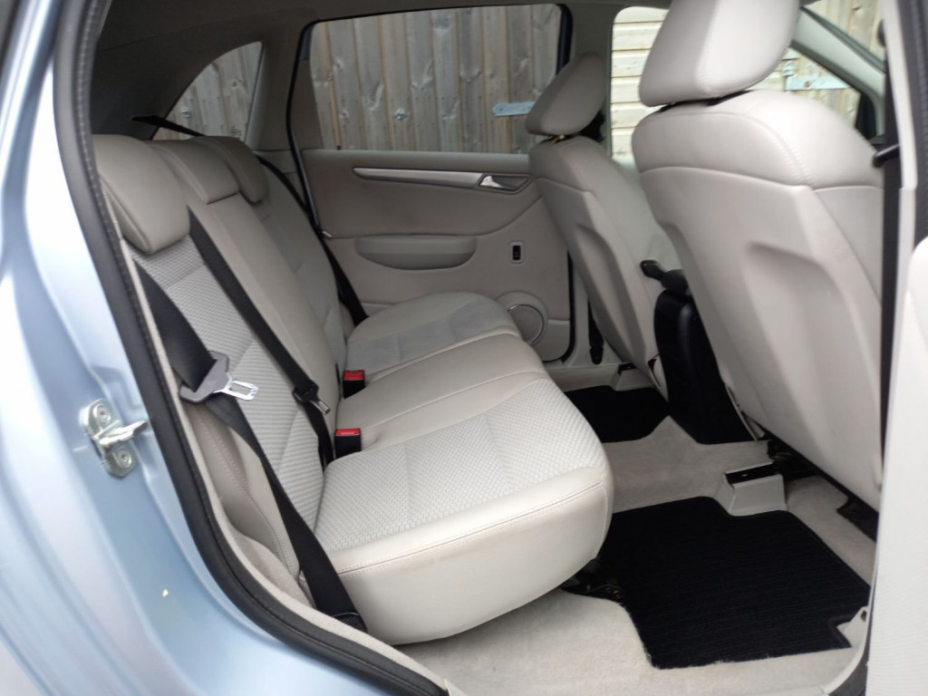 MERCEDES-BENZ B CLASS