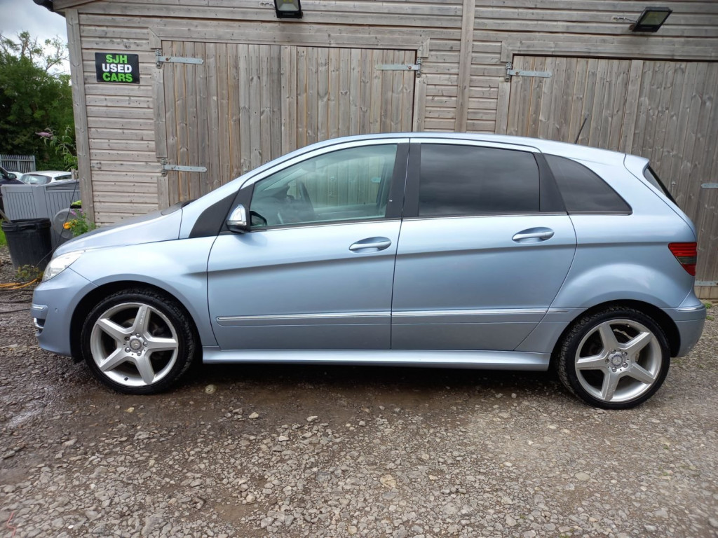 MERCEDES-BENZ B CLASS