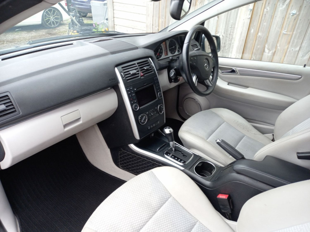 MERCEDES-BENZ B CLASS