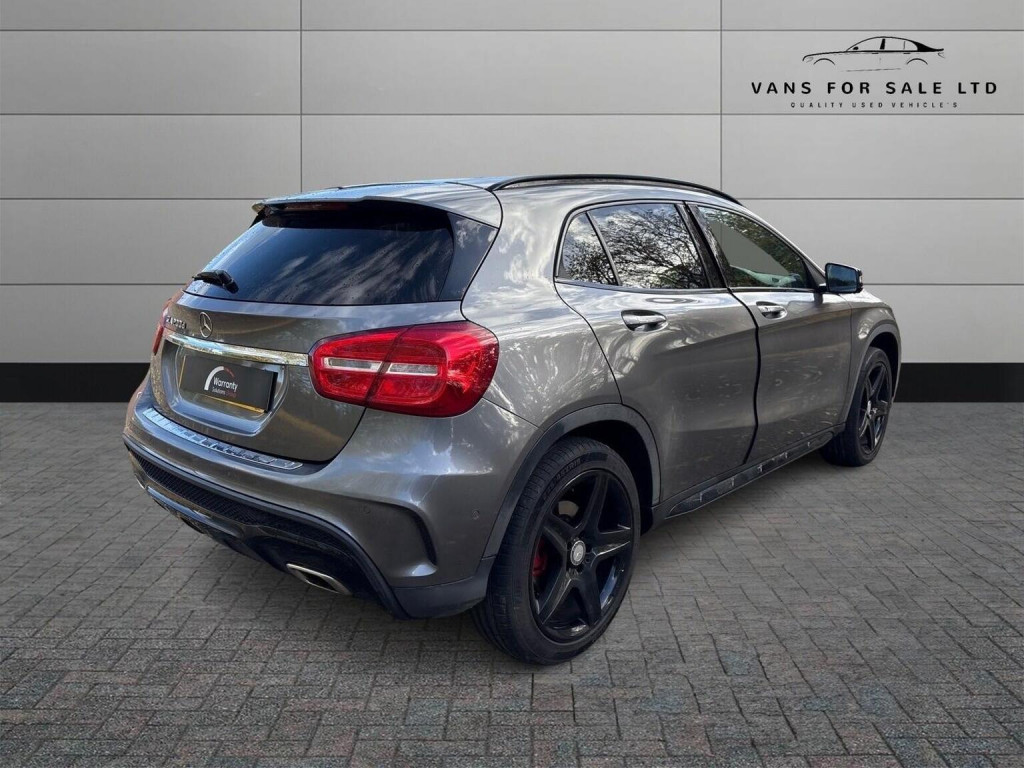 MERCEDES-BENZ GLA CLASS