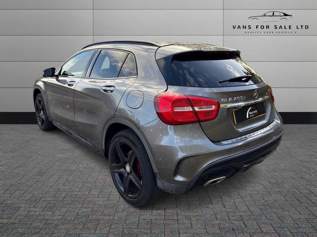 MERCEDES-BENZ GLA CLASS
