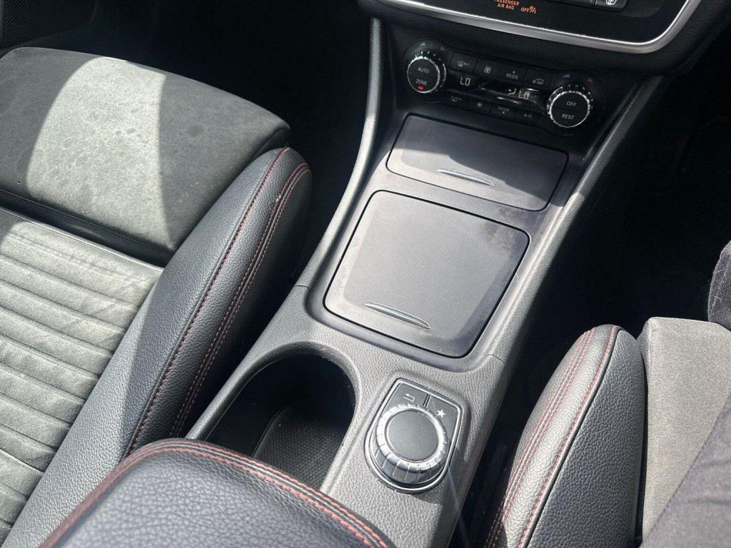 MERCEDES-BENZ GLA CLASS