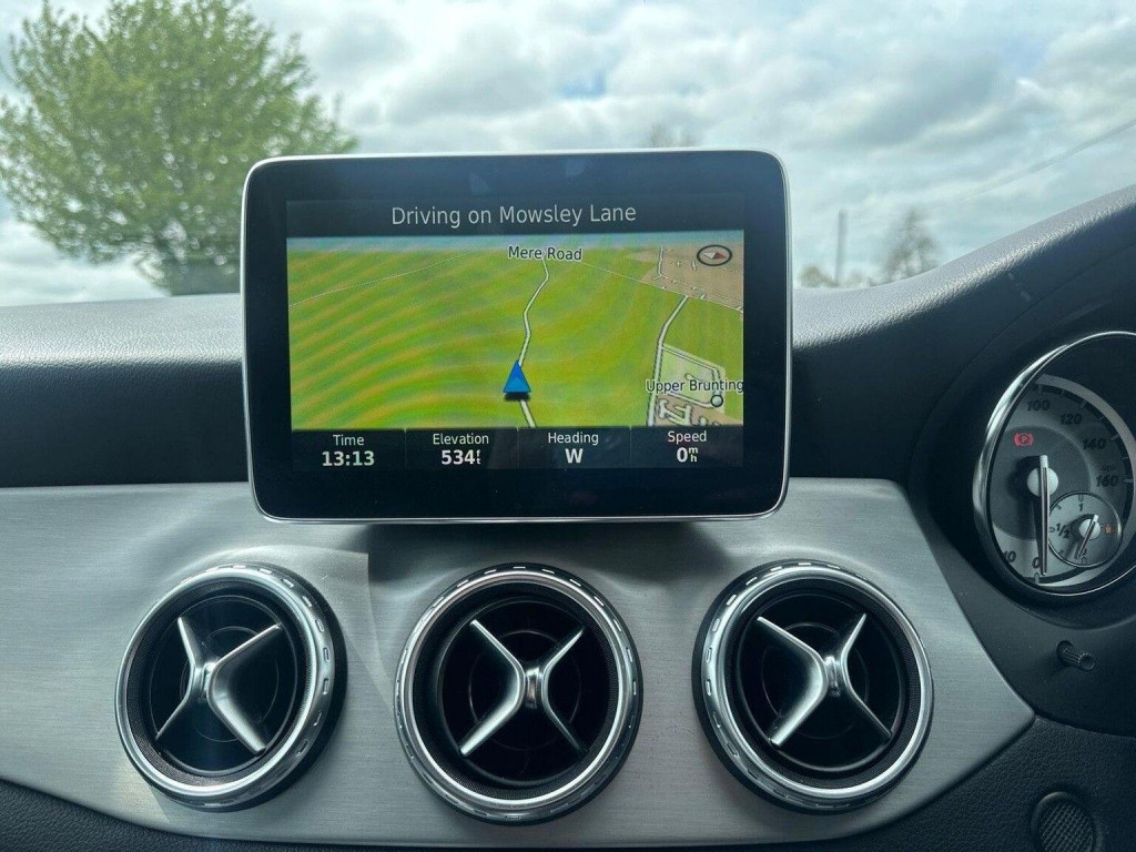 MERCEDES-BENZ GLA CLASS