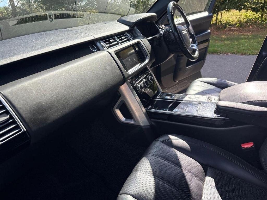 LAND ROVER RANGE ROVER