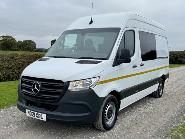 MERCEDES-BENZ SPRINTER 315 L2 2.0 CDI L2 MWB WELFARE VAN WITH TOILET 