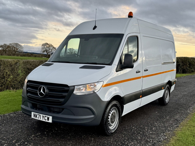 MERCEDES-BENZ SPRINTER 2.0 317 CDI L2 MWB UTILITY 