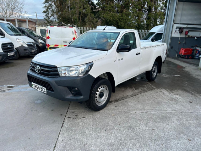 TOYOTA HILUX