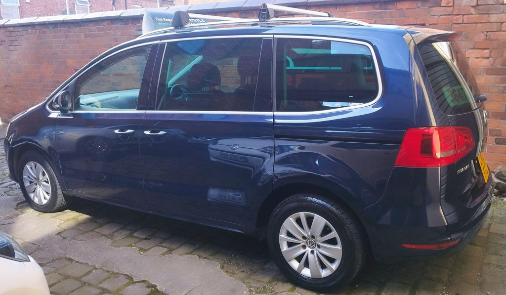 VOLKSWAGEN SHARAN