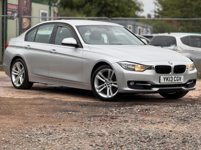 BMW 3 SERIES 2.0 320i Sport xDrive Euro 5 (s/s) 4dr