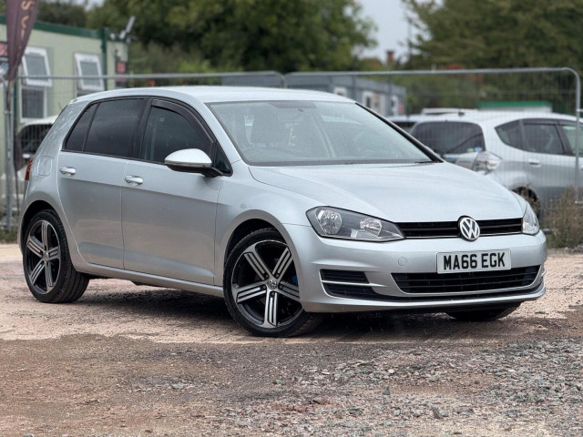 VOLKSWAGEN GOLF 1.6 TDI BlueMotion Tech S Euro 6 (s/s) 5dr