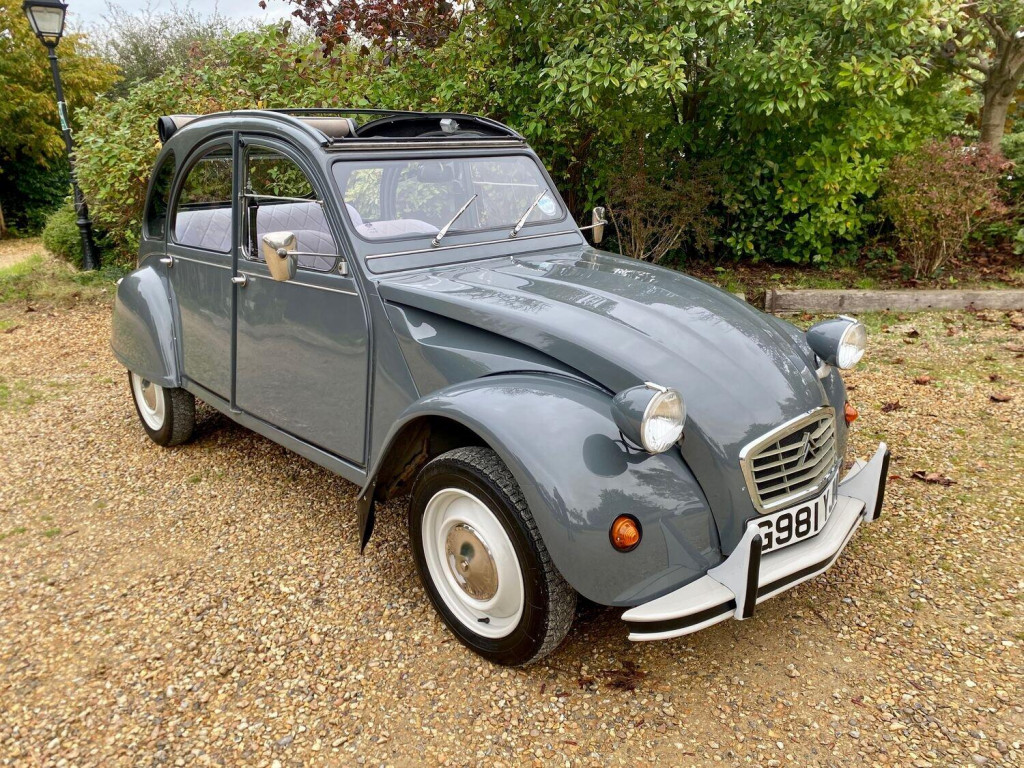 View CITROEN 2 CV 0.6  SPECIAL