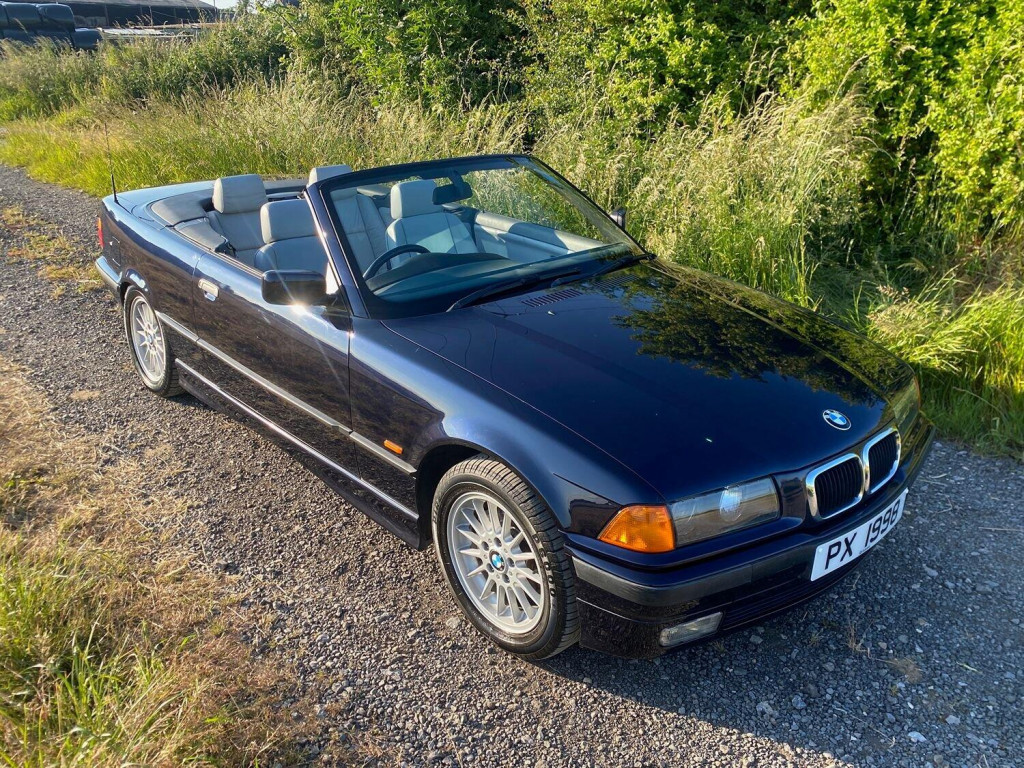 View BMW 3 SERIES E36 2.5 MANUAL CONVERTIBLE 