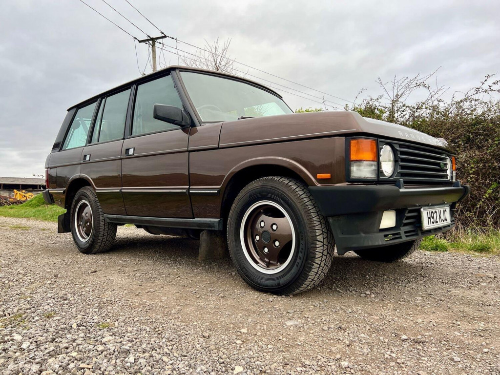 View LAND ROVER RANGE ROVER CLASSIC 3.9 VOGUE SE AUTO 