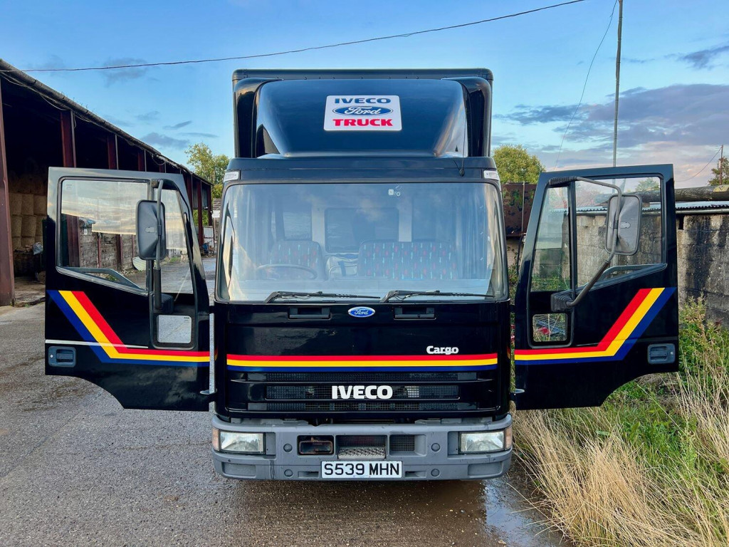 View FORD CARGO IVECO 75E15 