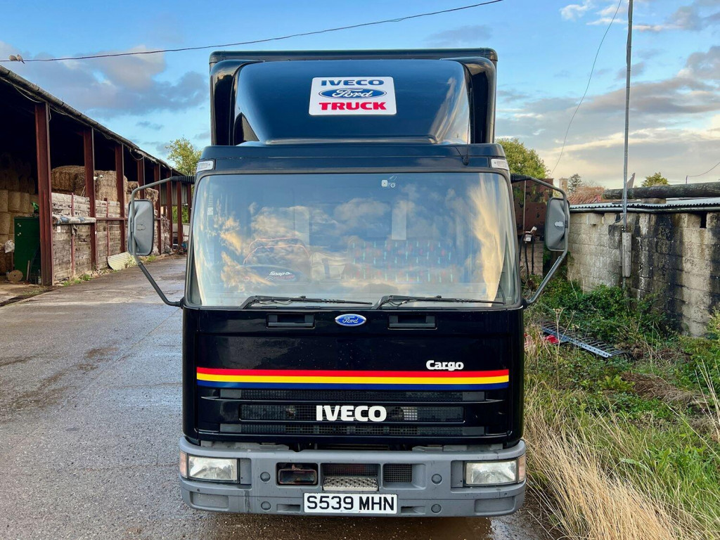 View FORD CARGO IVECO 75E15 