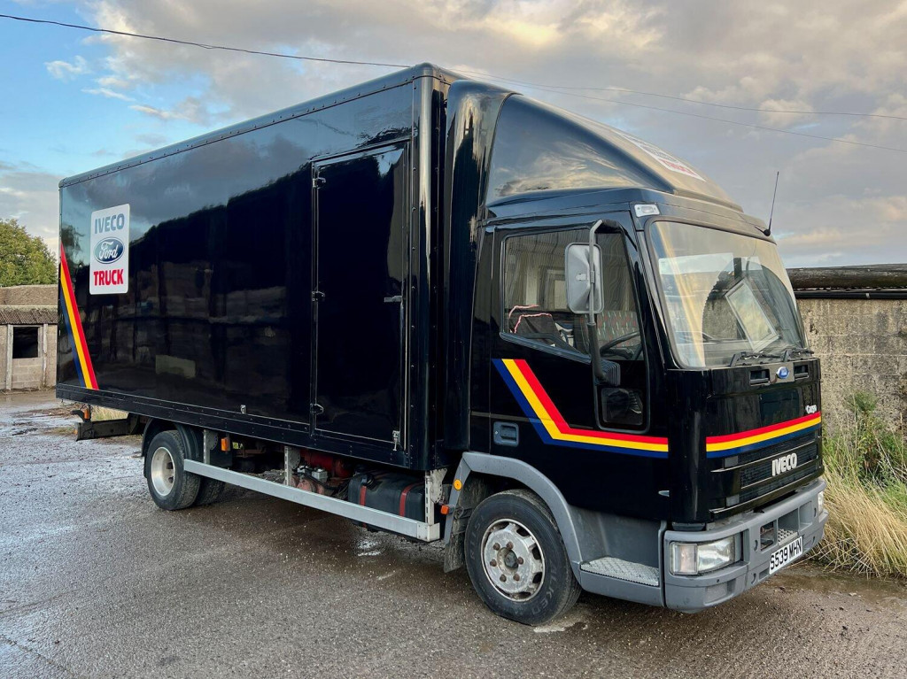 View FORD CARGO IVECO 75E15 