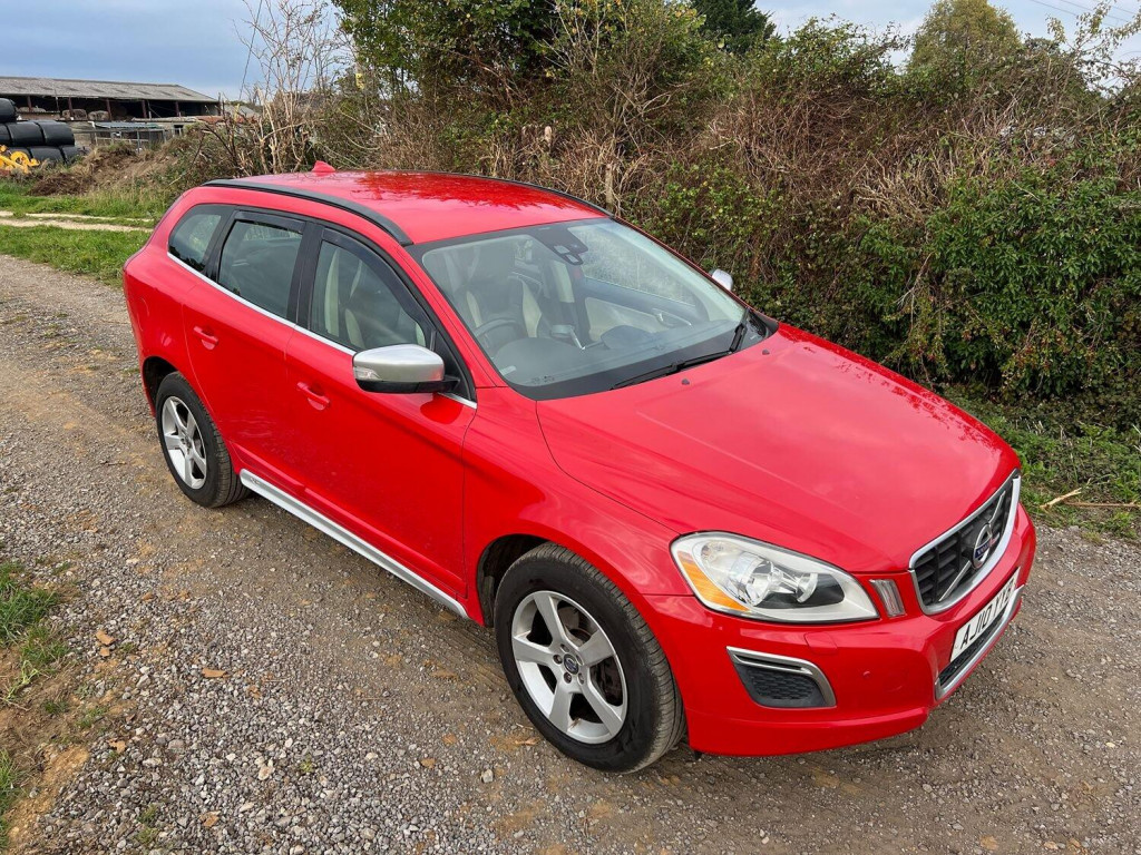 View VOLVO XC60 2.4 D5 R-Design SE