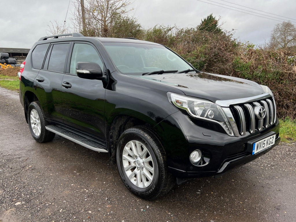 View TOYOTA LAND CRUISER 3.0 D-4D Icon