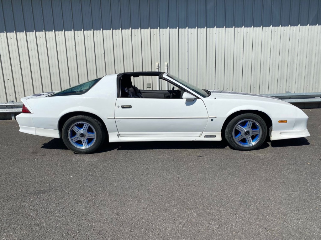 View CHEVROLET CAMARO RS 5.0 V8 T-BAR