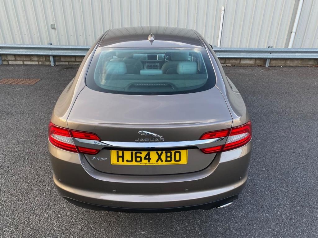 JAGUAR XF
