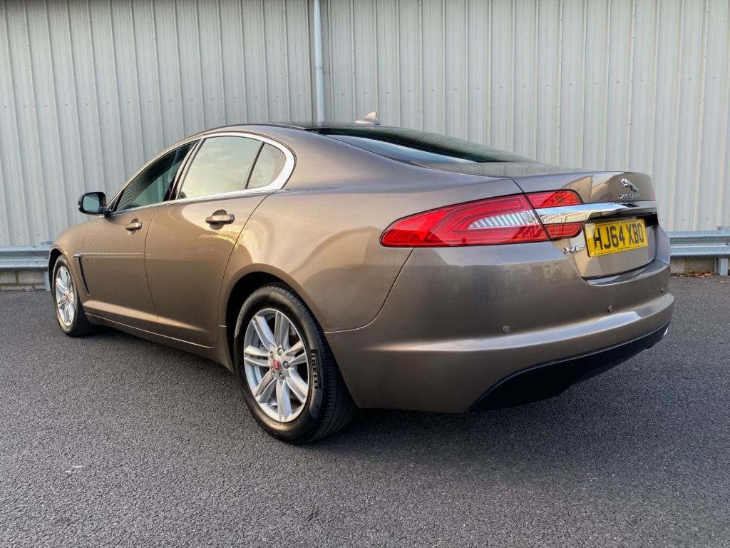 JAGUAR XF