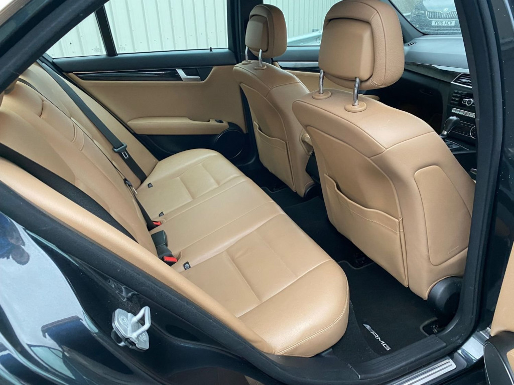 MERCEDES-BENZ C CLASS