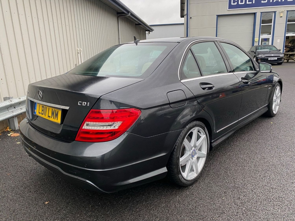 MERCEDES-BENZ C CLASS