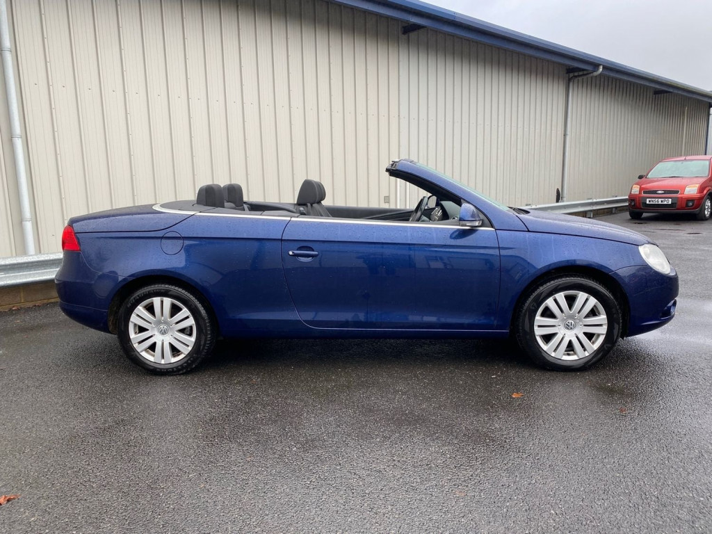 View VOLKSWAGEN EOS 2.0 FSI PETROL MANUAL