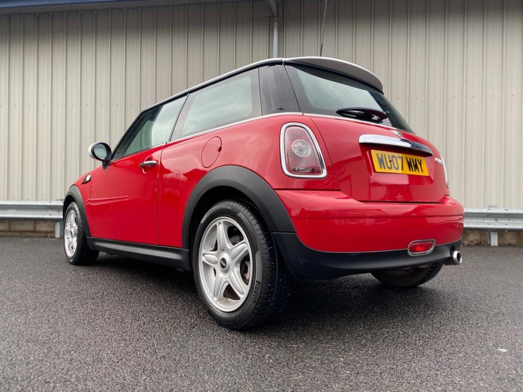MINI HATCH COOPER