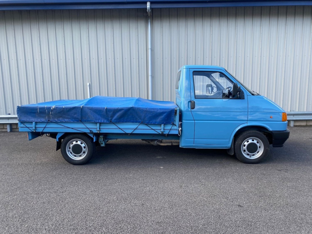 VOLKSWAGEN TRANSPORTER