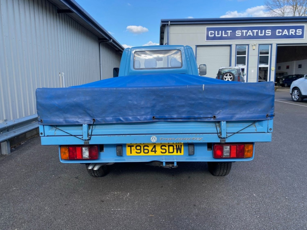 VOLKSWAGEN TRANSPORTER