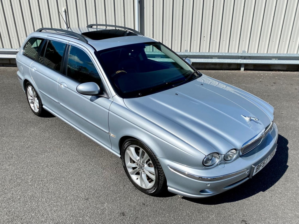 View JAGUAR X-TYPE SOVEREIGN ESTATE 2.2 DIESEL